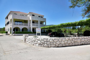 Отель Villa Marijana  Сресер